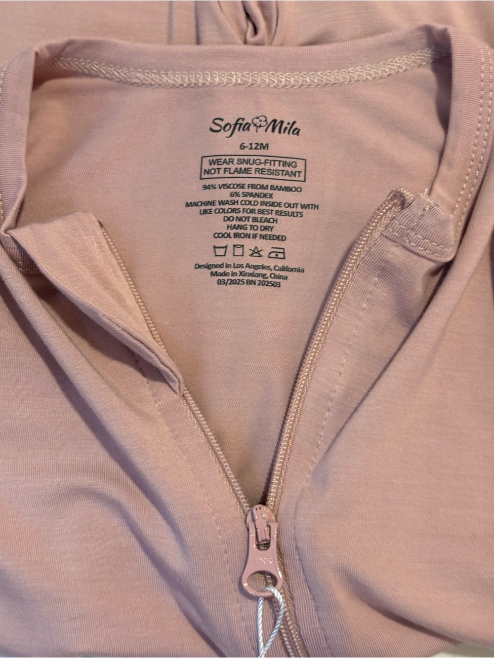 NWT Sofia Mila Baby Girl Bamboo Convertible Zip Sleeper Footie Size 6-12 Months - Picture 3 of 3